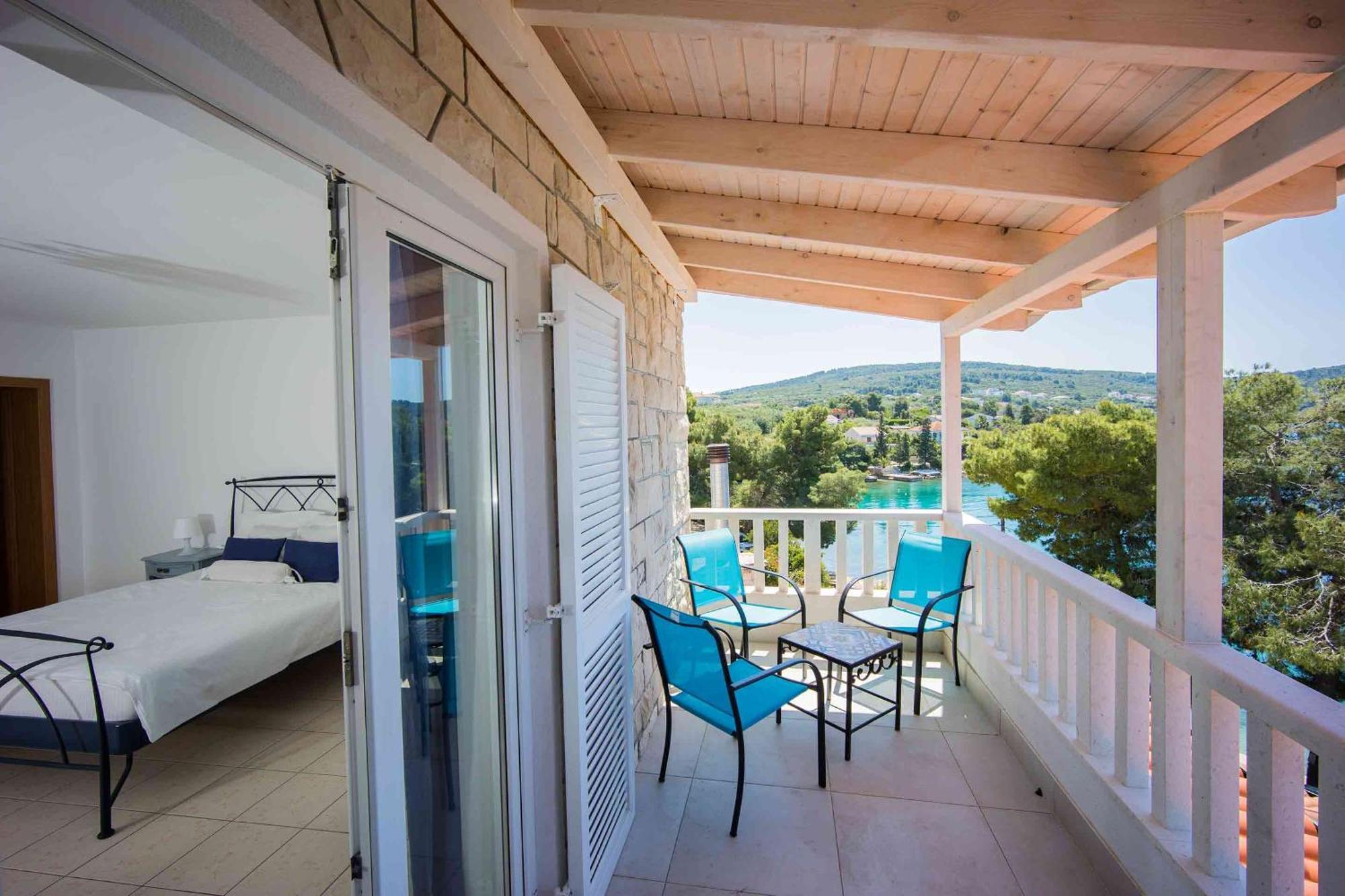 Boutique Guesthouse Sveti Petar, On The Beach, Heated Pool & Boat Berth - Adult Only Nečujam Extérieur photo